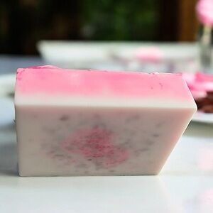 STRAWBERRIES & CREAM HANDMADE soap DONKEY milk & coconut oil 2x3 inch 4.5 oz